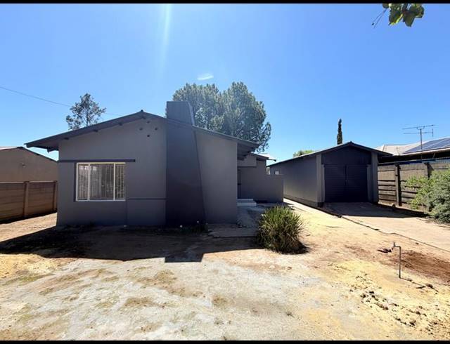 3 BEDROOM HOUSE FOR SALE IN VANDERBIJLPARK CW 5